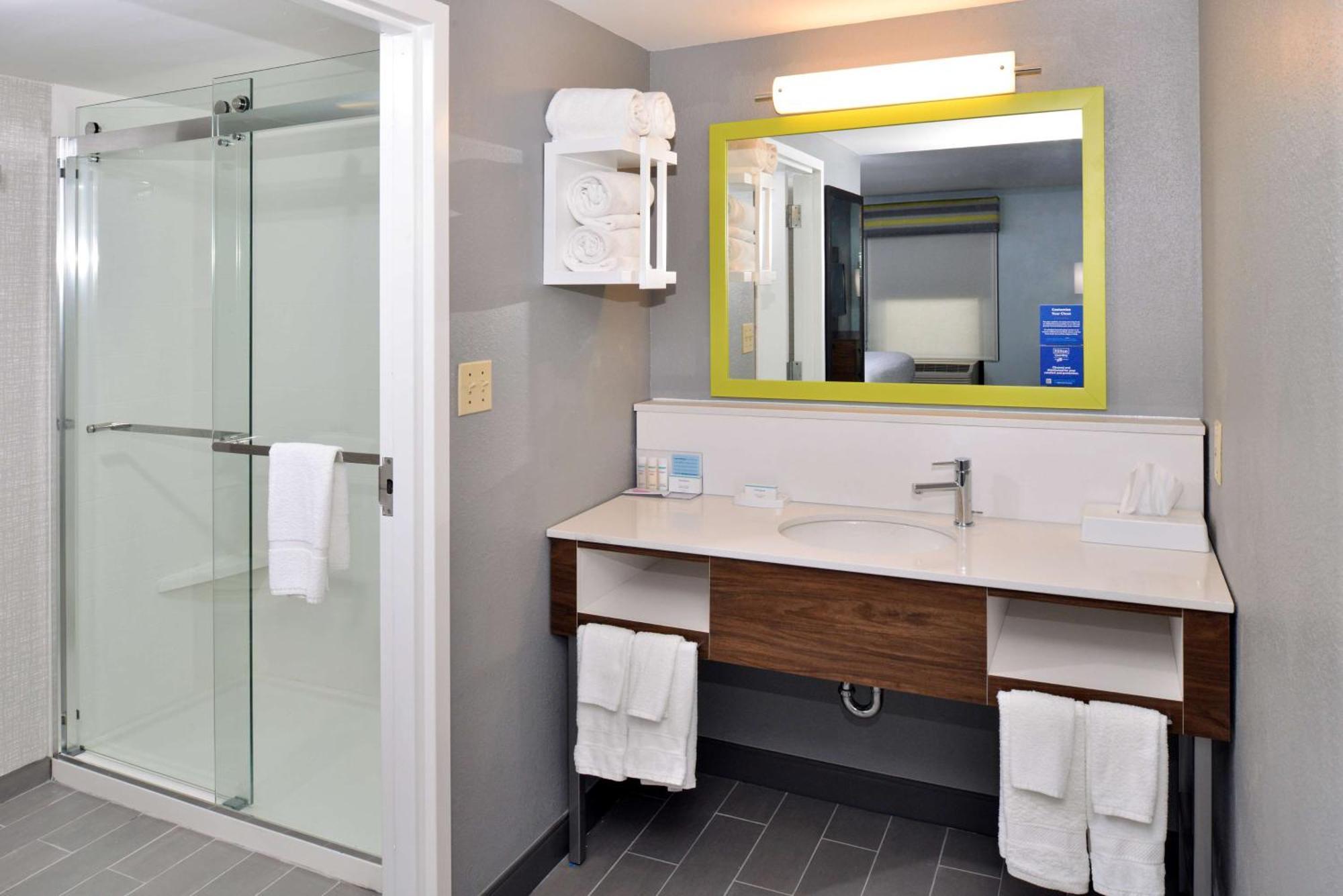 Hampton Inn By Hilton Panama City Beach Upper Grand Lagoon Экстерьер фото