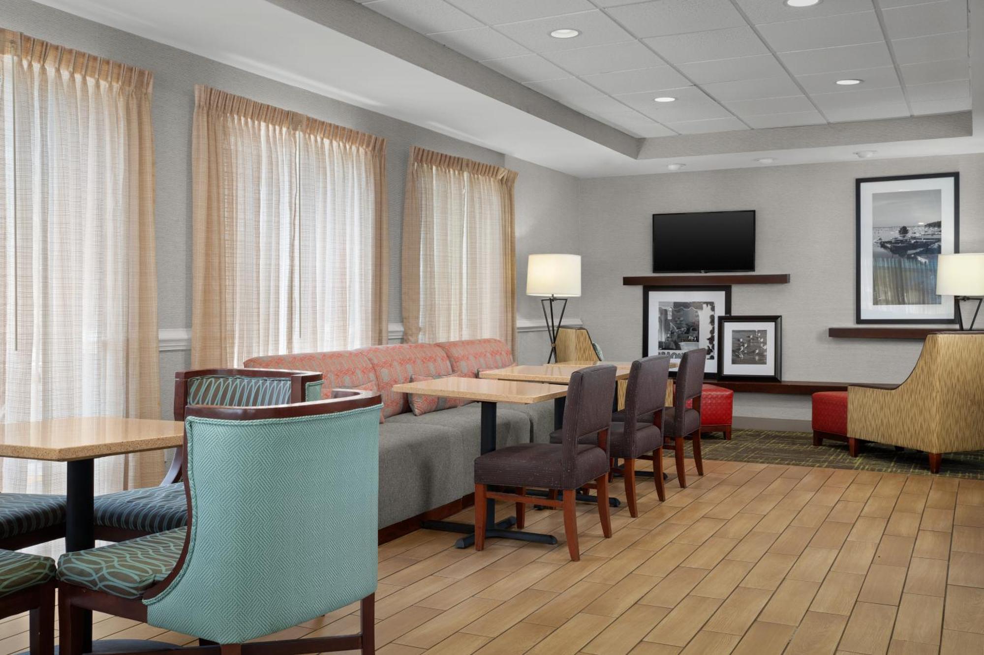 Hampton Inn By Hilton Panama City Beach Upper Grand Lagoon Экстерьер фото
